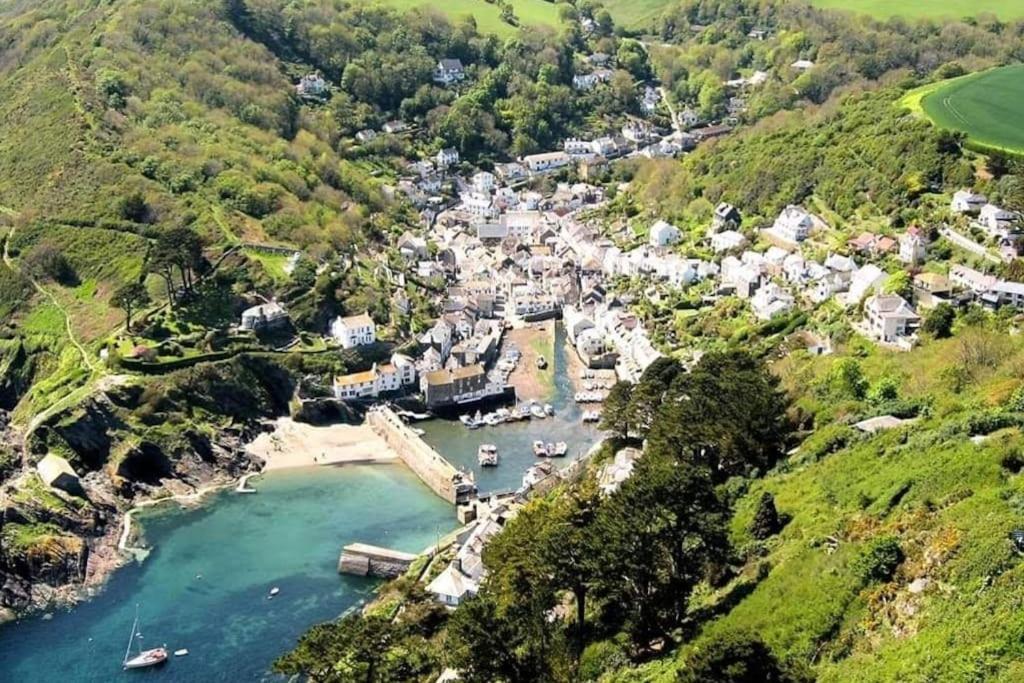 Bijou Coastal Apartment In Polperro With Hot Tub Onsite Parking Downhill Walk To Village Exterior foto